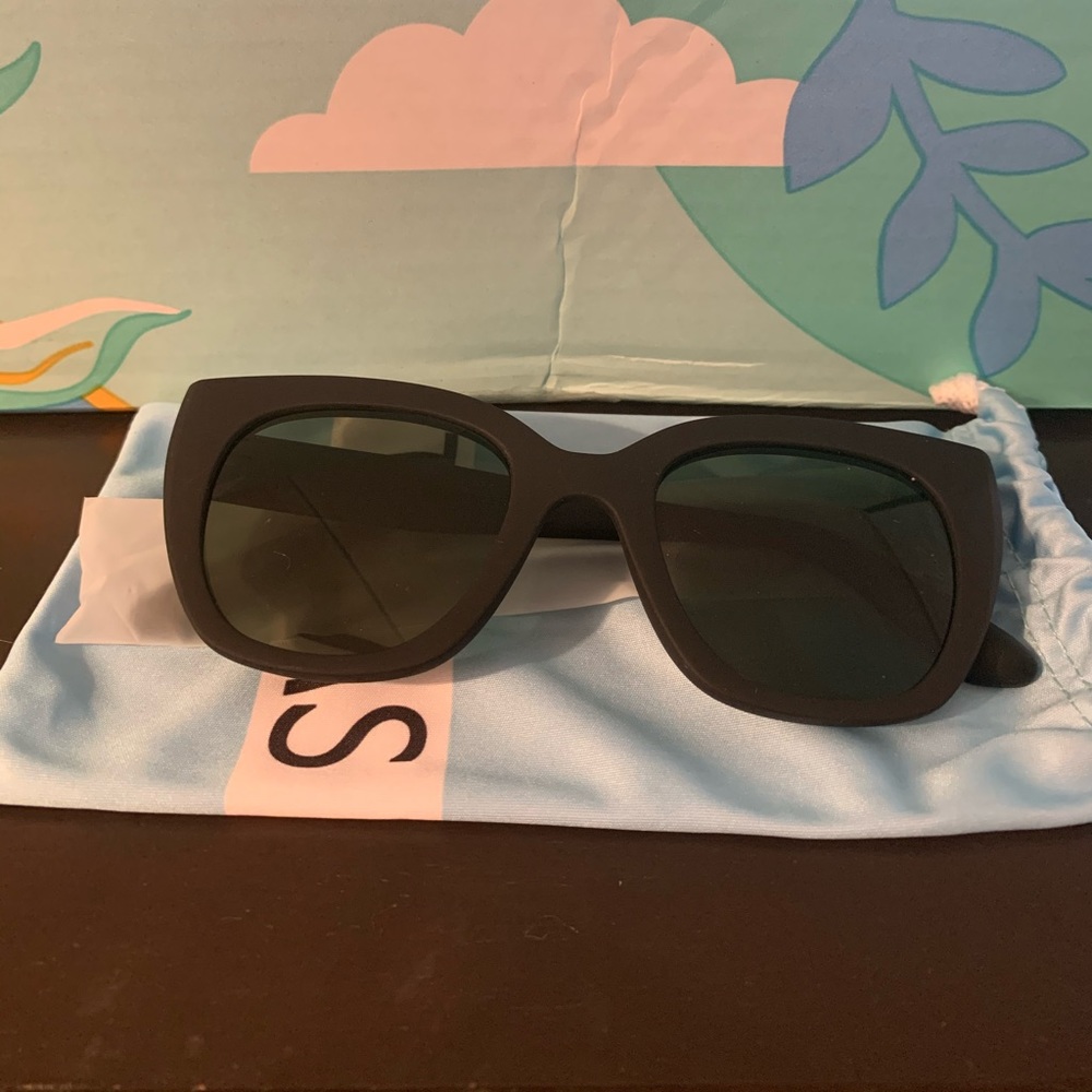 TOMS Sunglasses